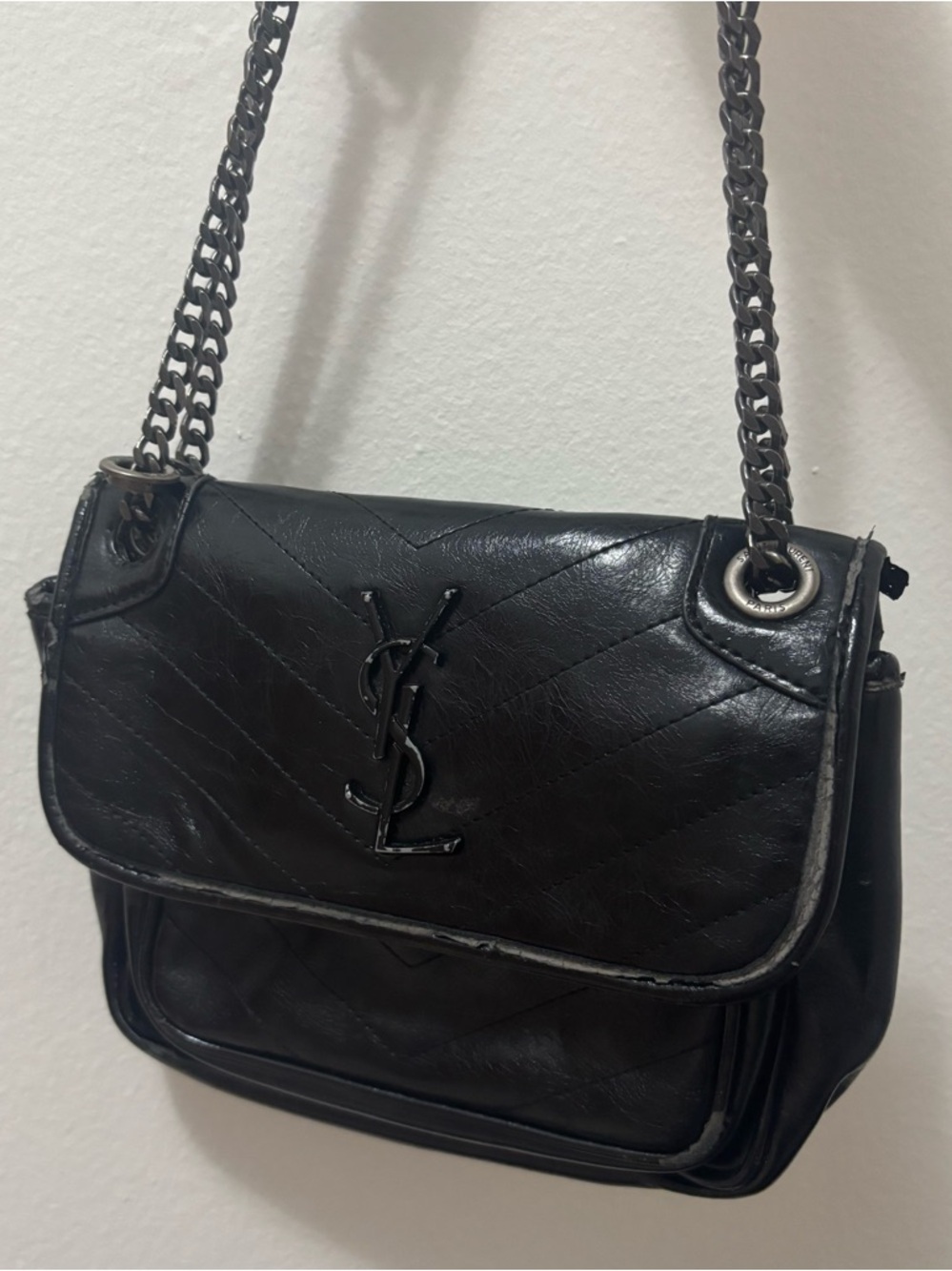 Saint Laurent Black Quilted Leather Shoulder Bag with Chain Strap